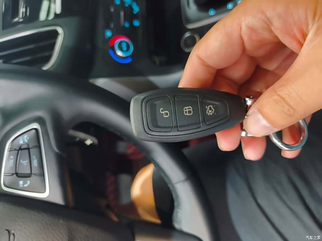 Ford Focus, 2017 9