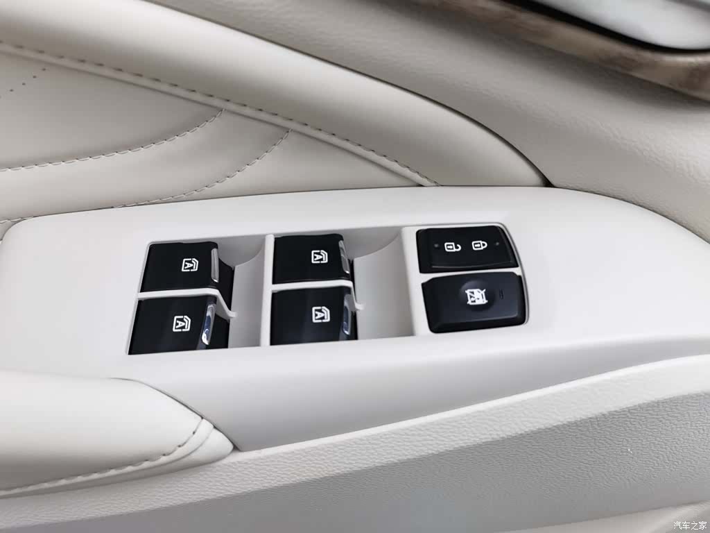 Trumpchi M8, 2022 9