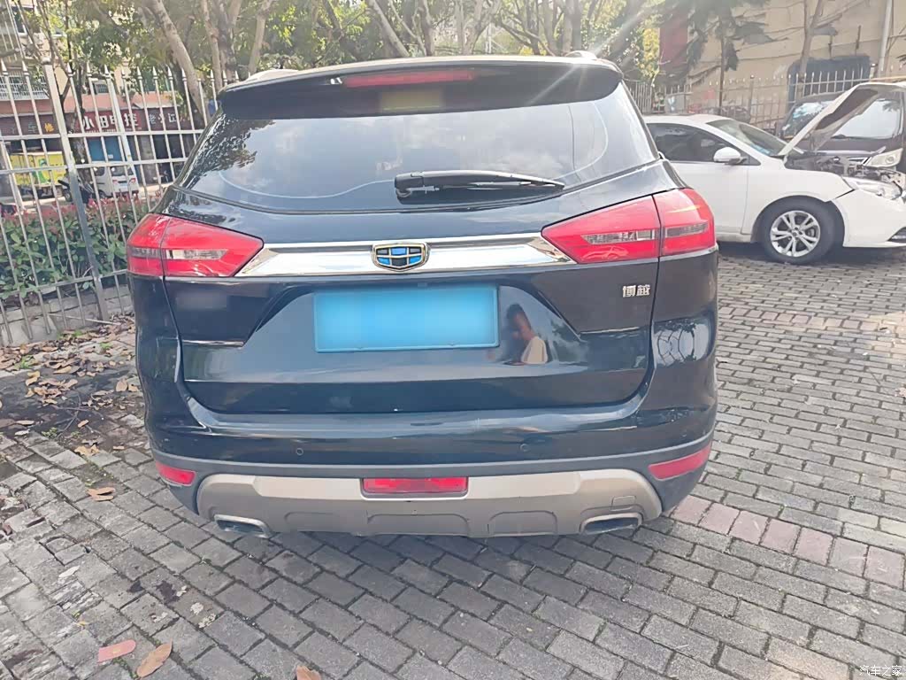 Geely Boyue, 2017 4