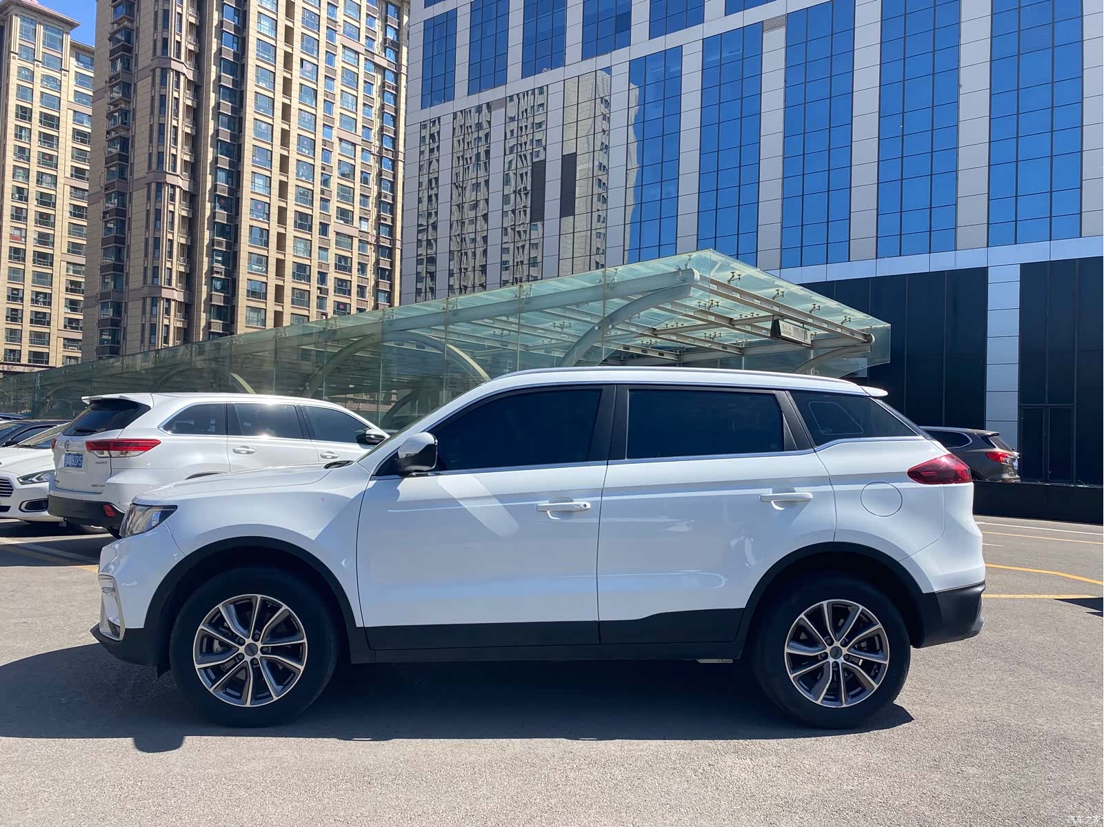Geely Boyue, 2021 3