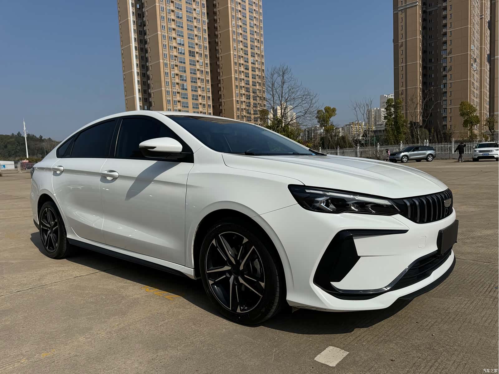 Geely Binray, 2025 3