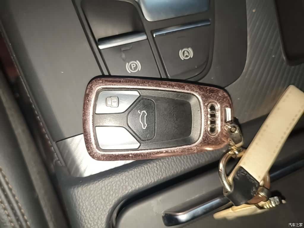 Audi Q5L, 2019 9