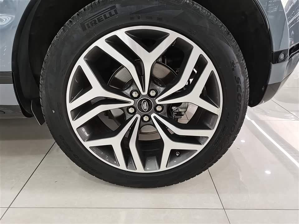 Land Rover Range Rover Aurora