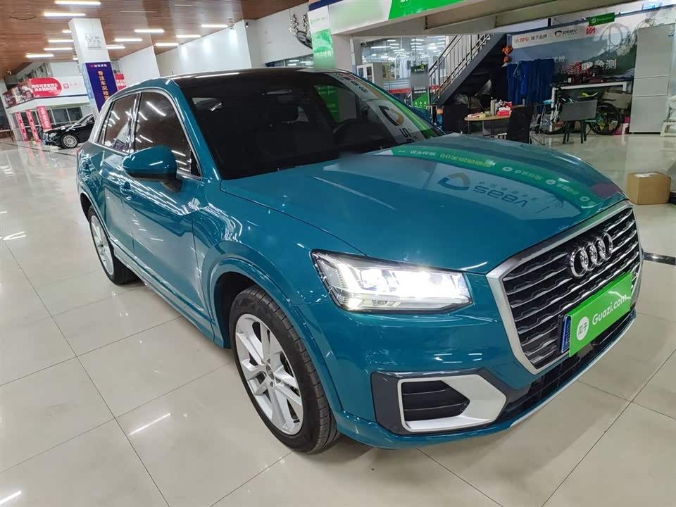 Audi Q2L