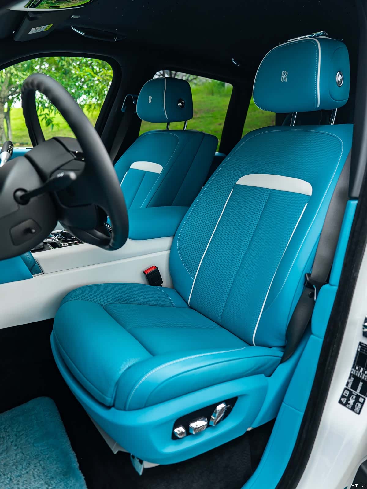 Rolls-Royce Cullinan, 2021 8