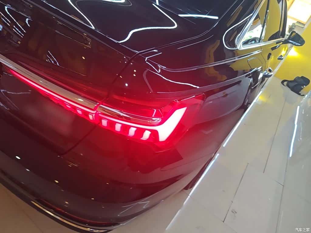 Audi A6L, 2022 8