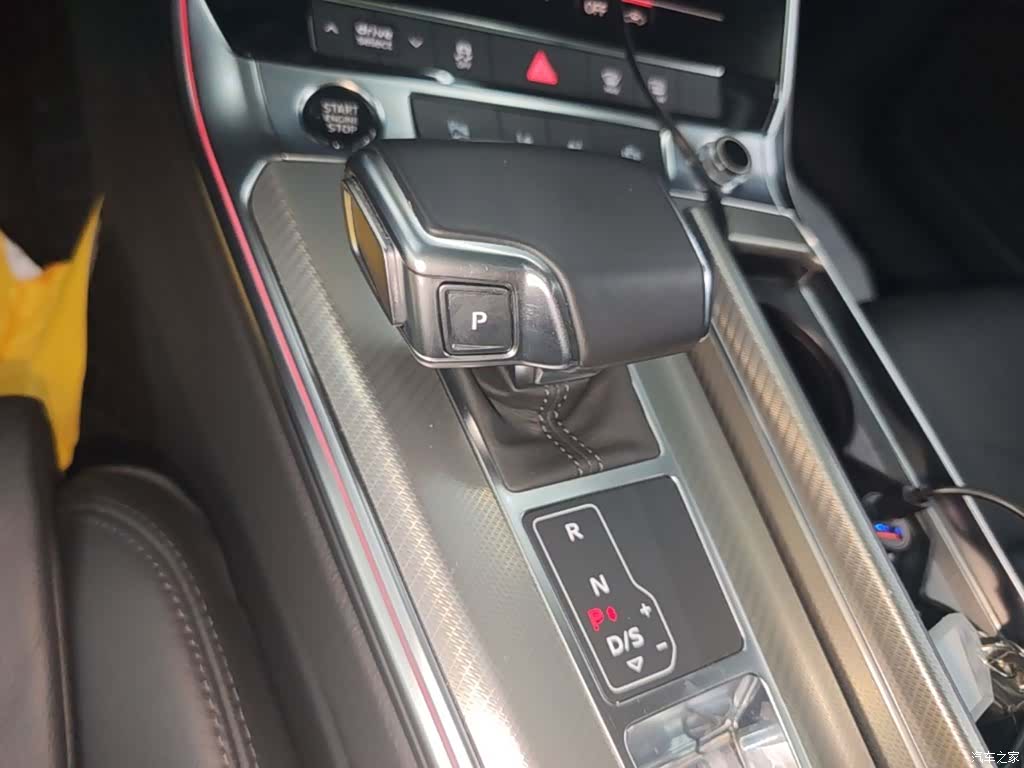 Audi A6L, 2022 14