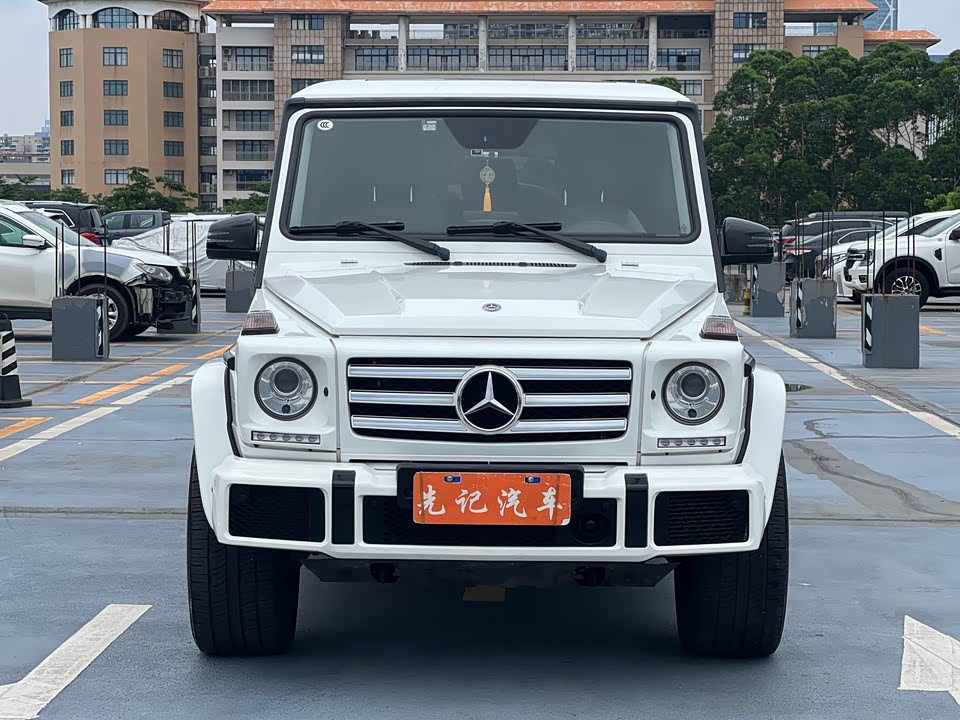 Mercedes-Benz G-class