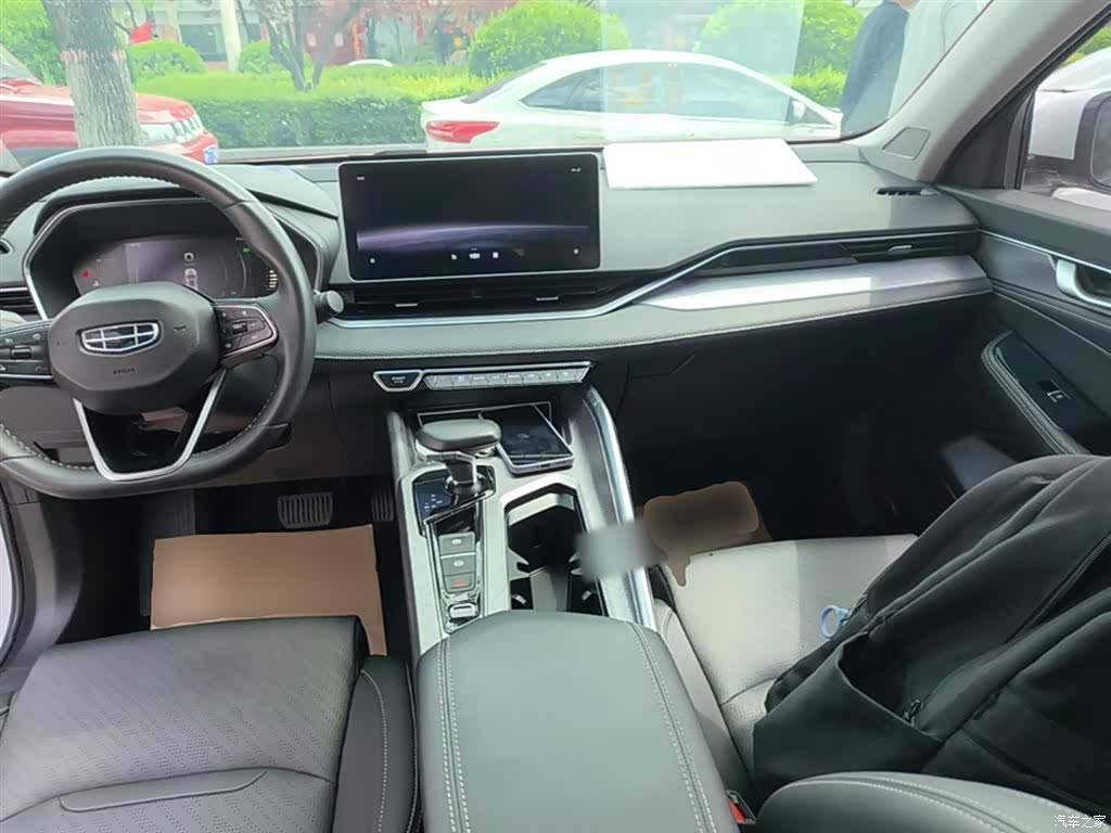 Geely Preface, 2022 10