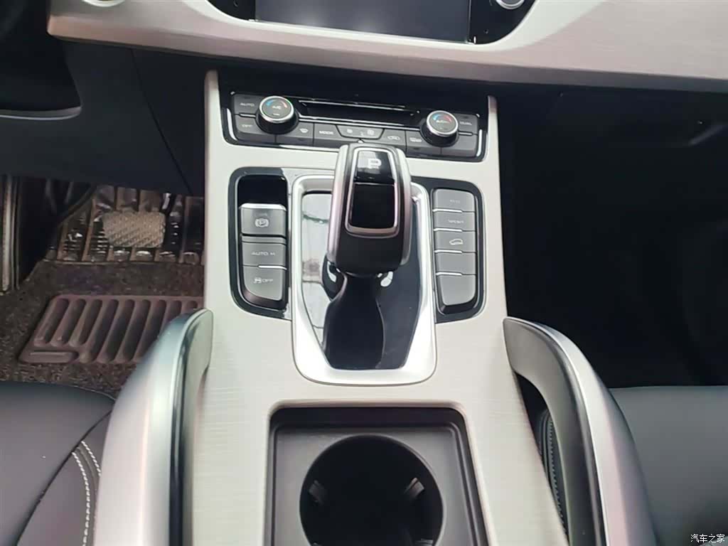 Geely Boyue, 2020 14