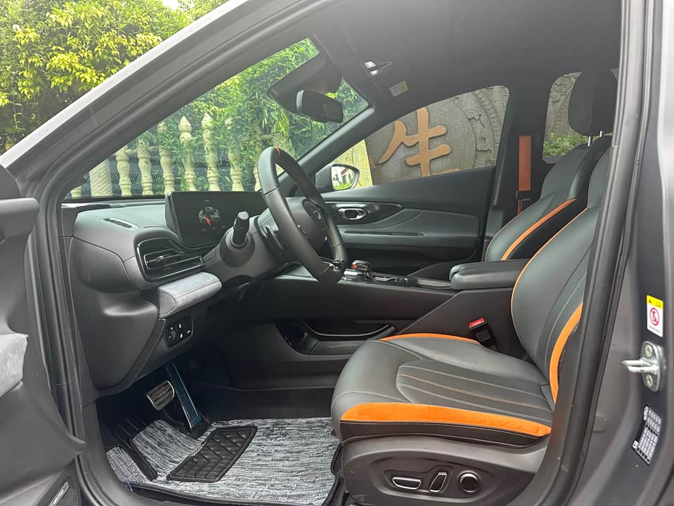 Trumpchi Shadow Leopard