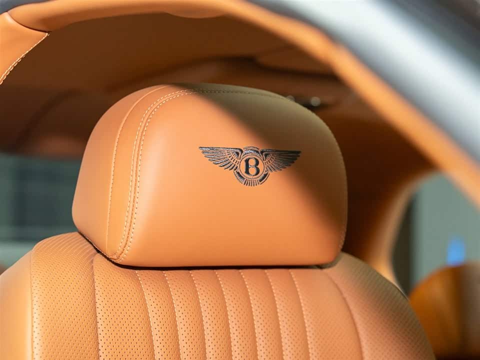 Bentley Flying