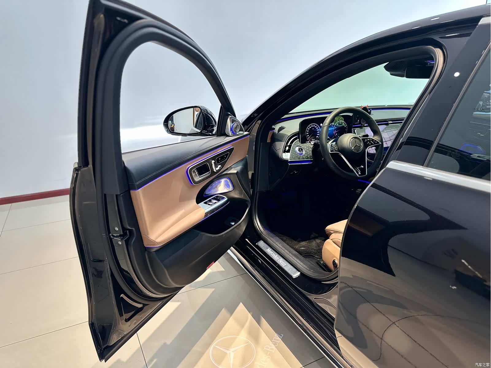 Mercedes-Benz E-Class, 2025 10
