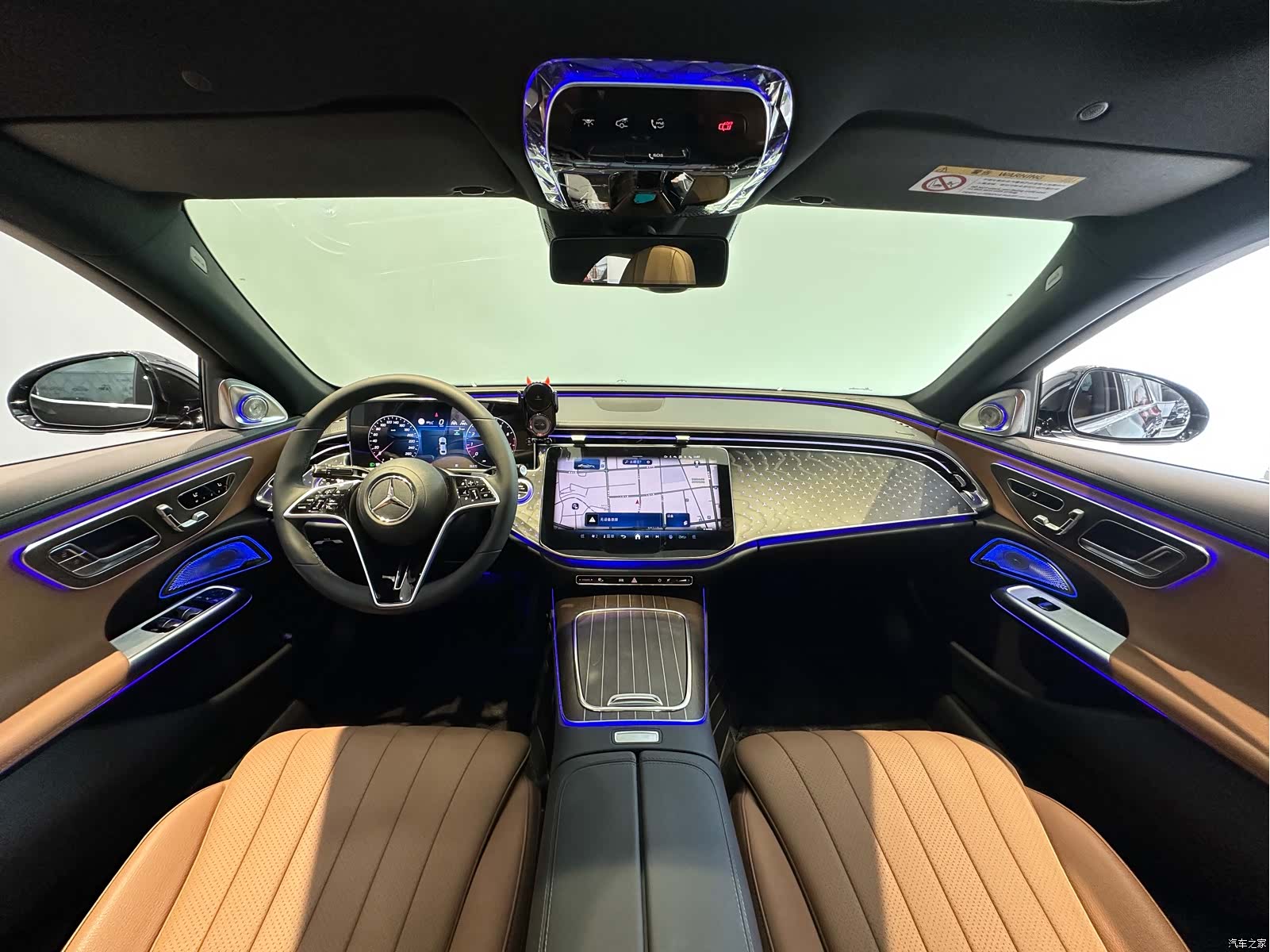 Mercedes-Benz E-Class, 2025 12