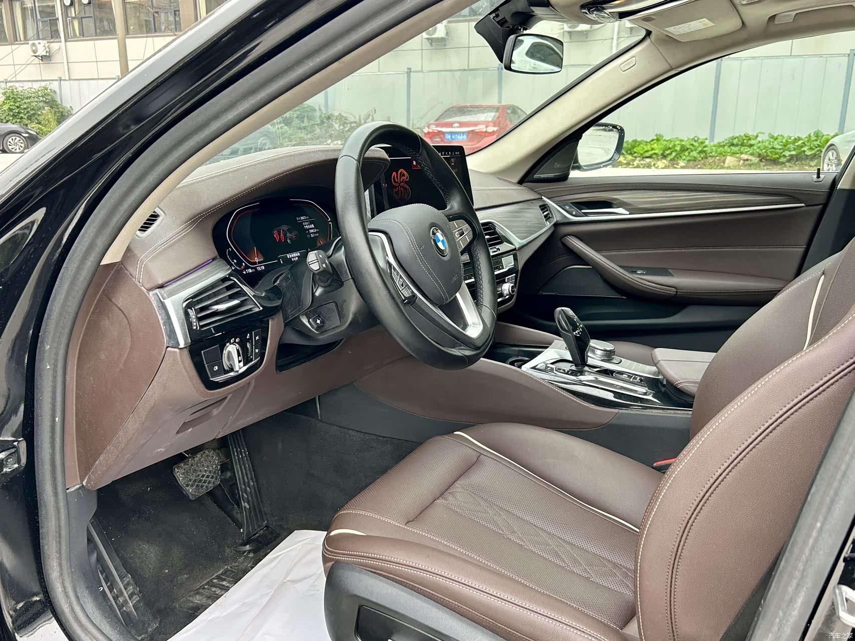 BMW 5 Series, 2023 10