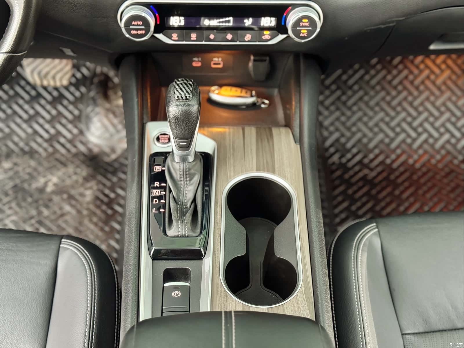 Nissan Teana, 2021 11