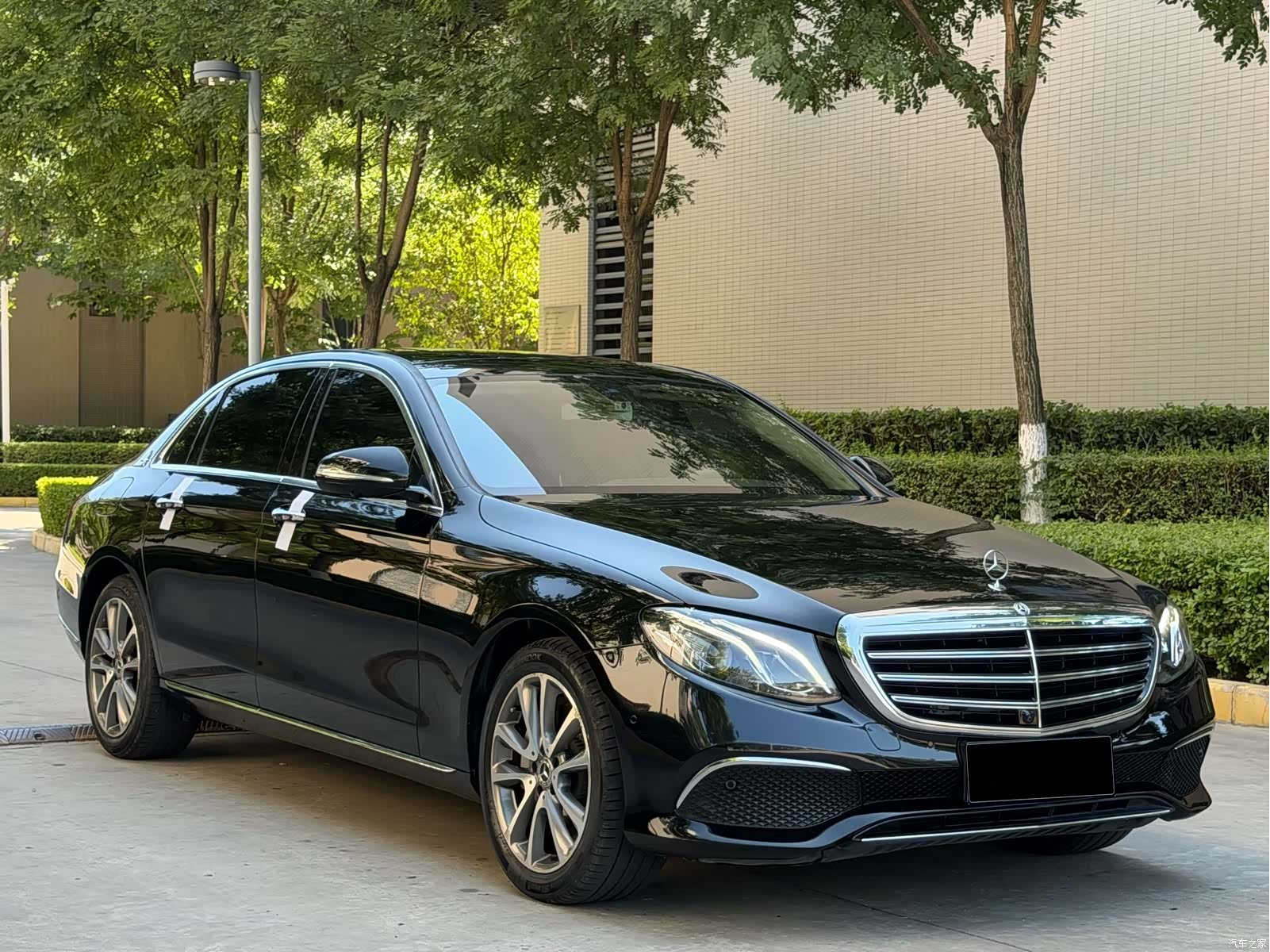 Mercedes-Benz E-Class, 2018 3