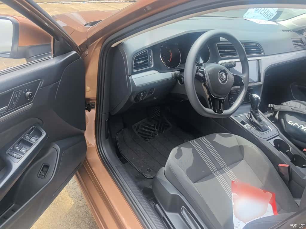 Volkswagen Lamando, 2017 16