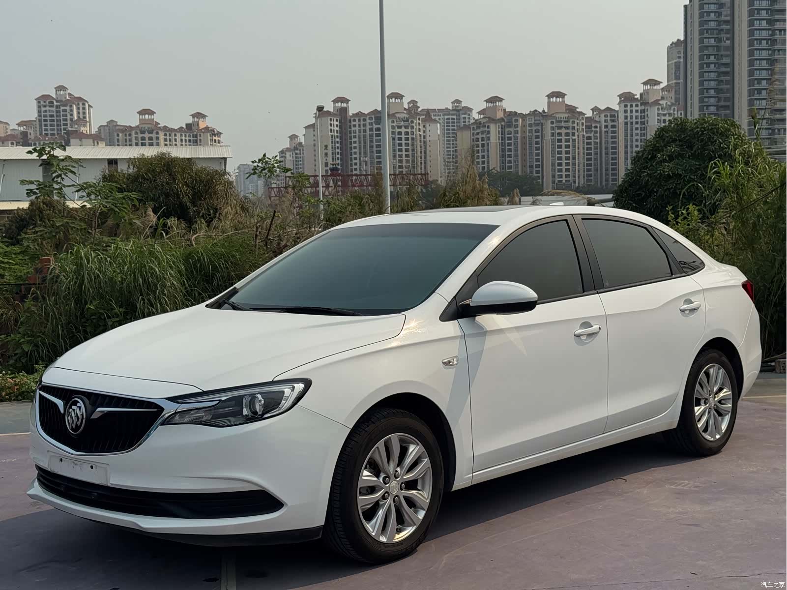 Buick V, 2018 1