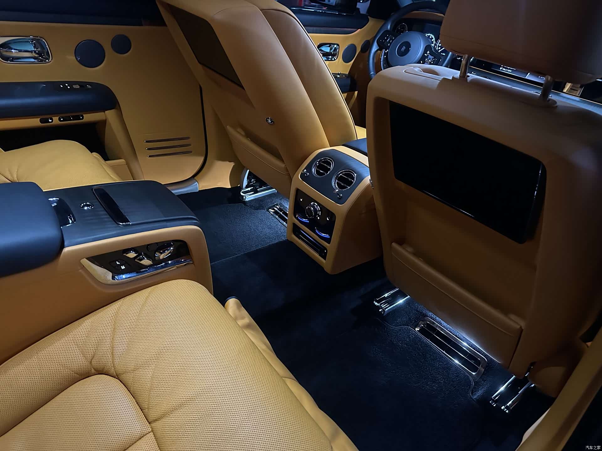 Rolls-Royce Ghost, 2021 7