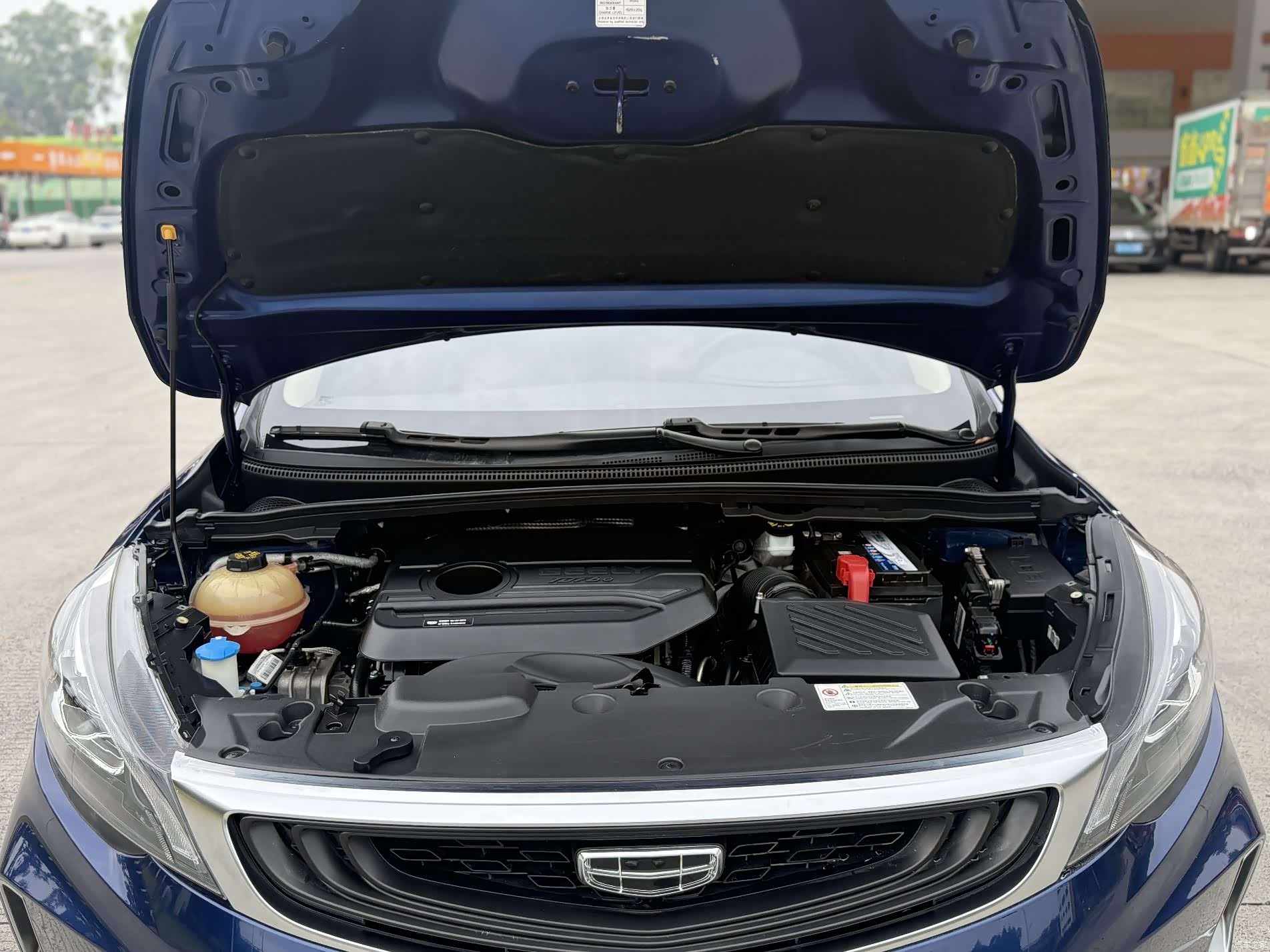 Geely Emgrand, 2020 15