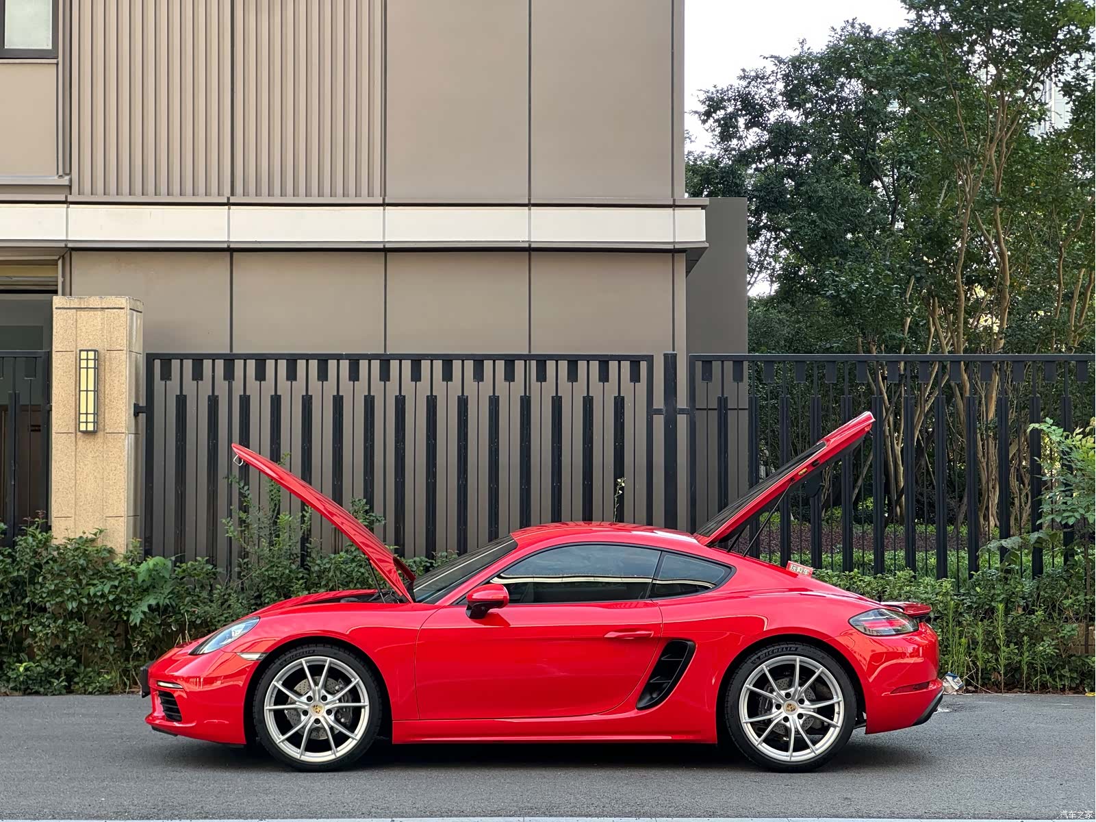 Porsche Cayman, 2021 13