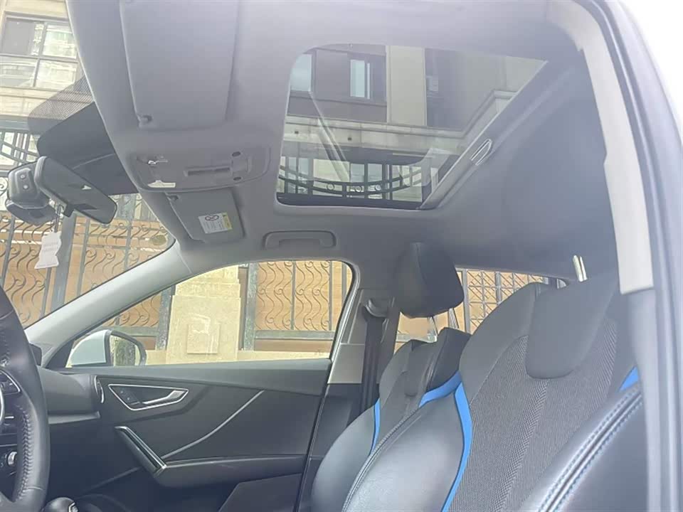 Audi Q2L Audi Q2L