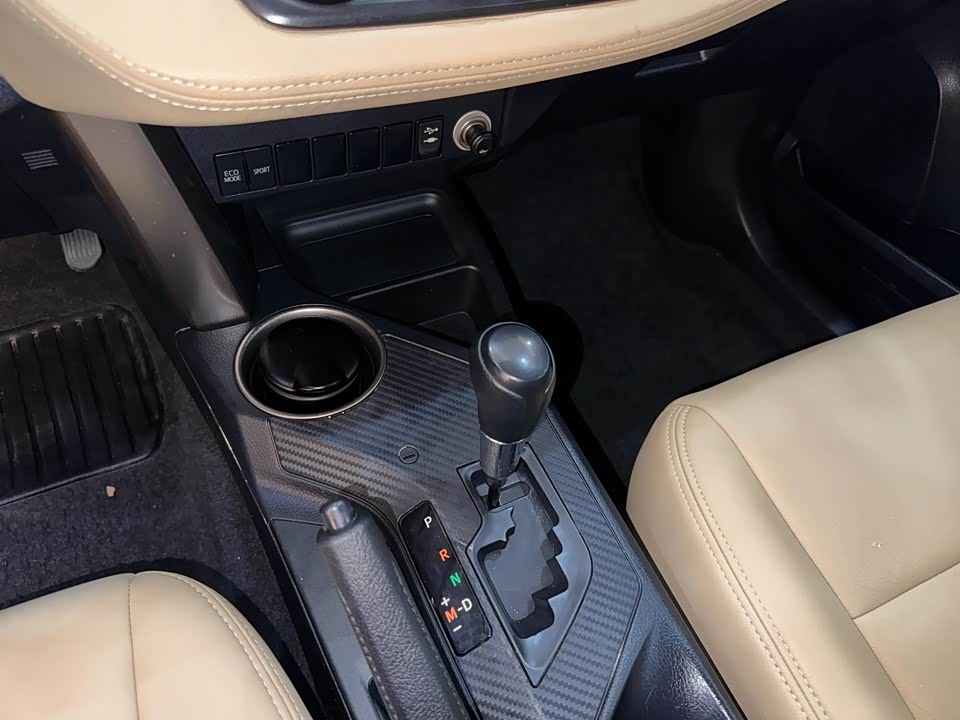 Toyota RAV4 Rongfang