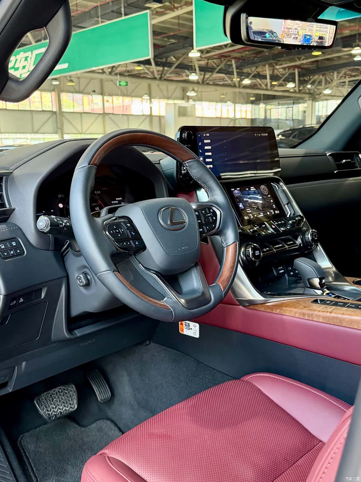 Lexus LX, 2026 6