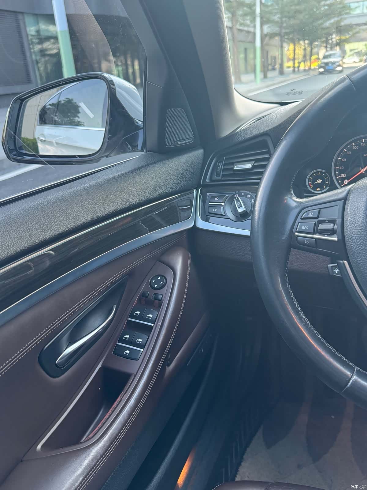 BMW 5 Series, 2015 21