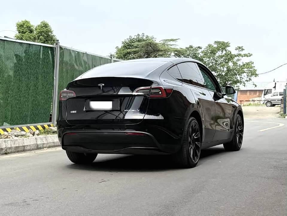 Tesla Model Y Tesla Model Y