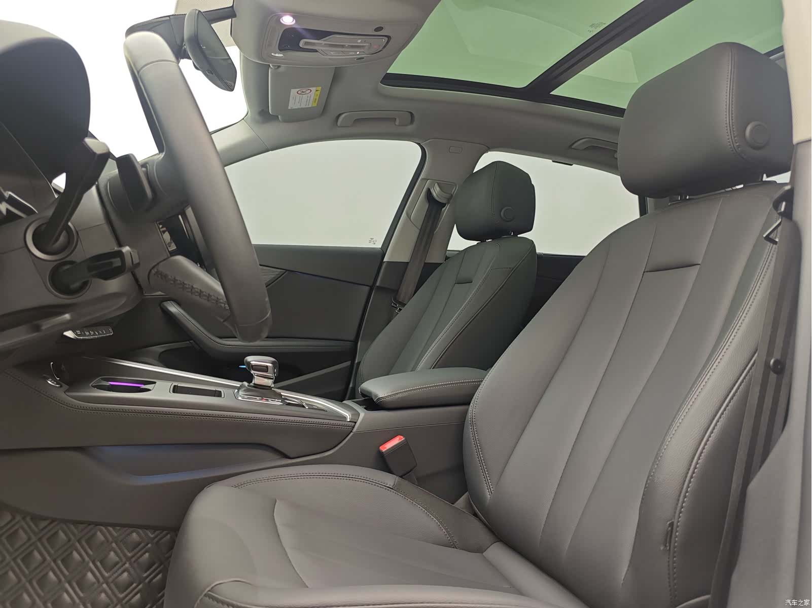 Audi A4L, 2022 15
