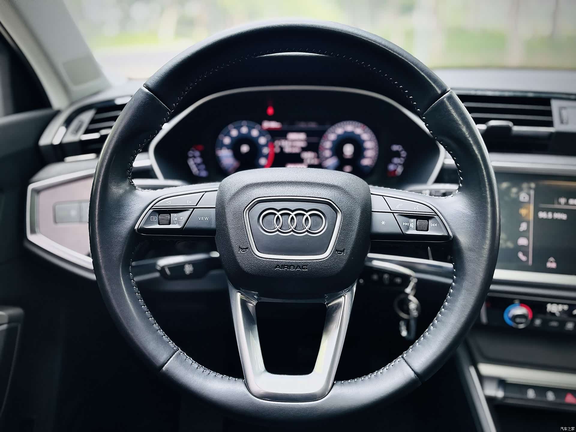 Audi Q3, 2020 10