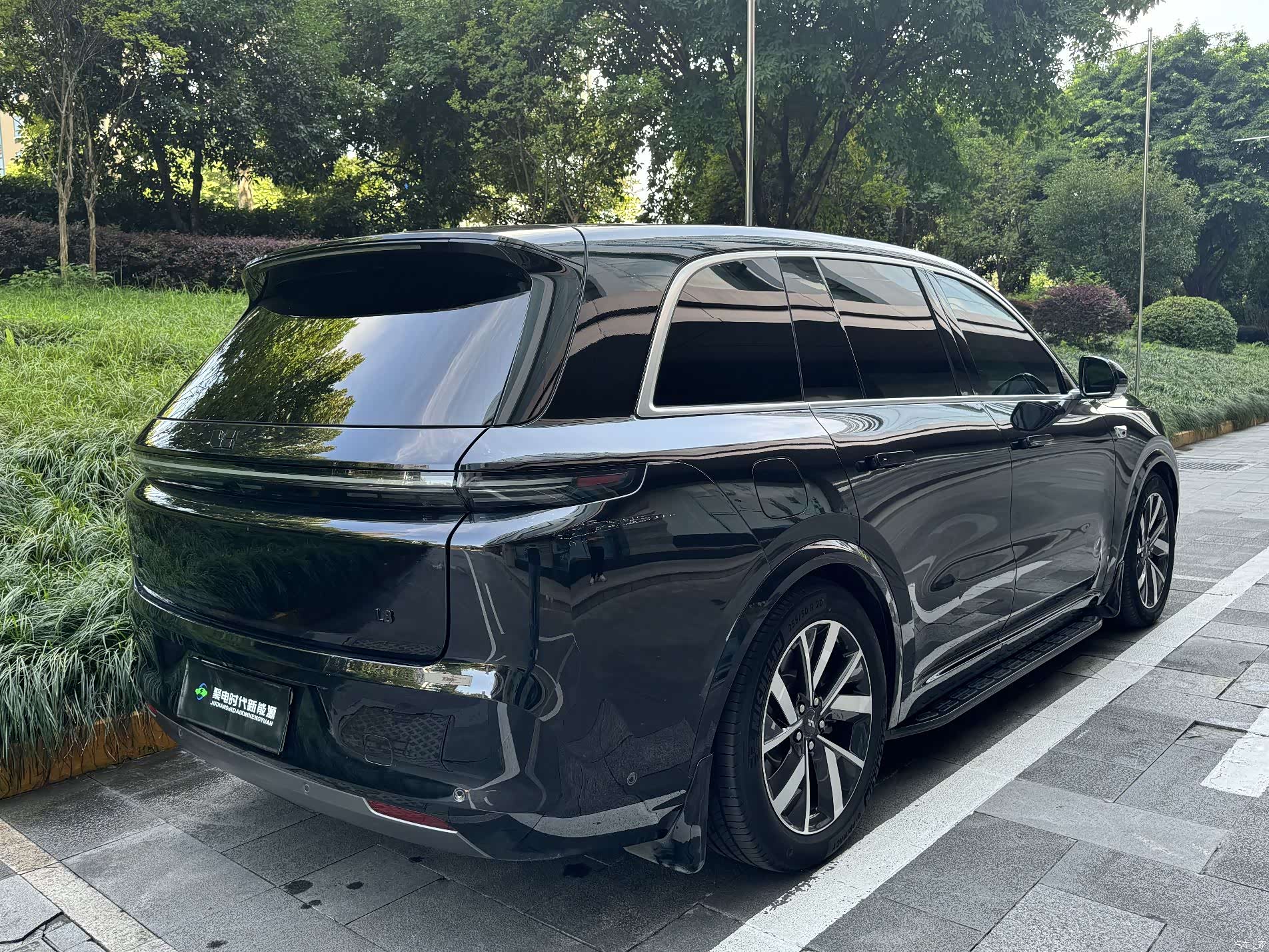 Li Auto L8, 2023 4