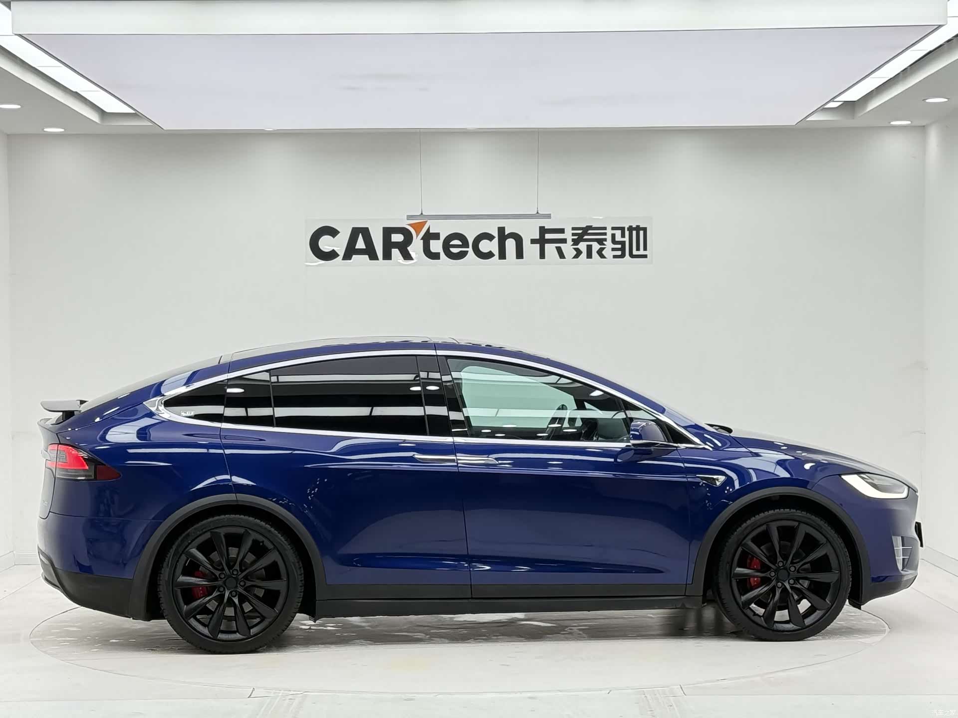 Tesla Model X, 2020 4
