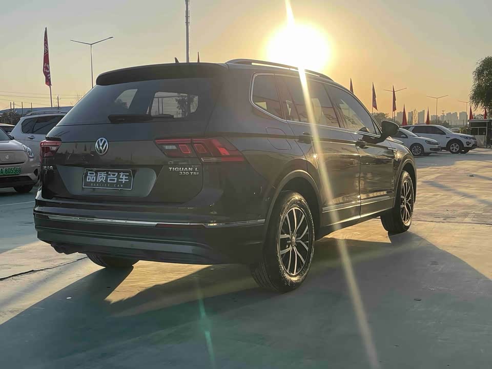 Volkswagen Tiguan L
