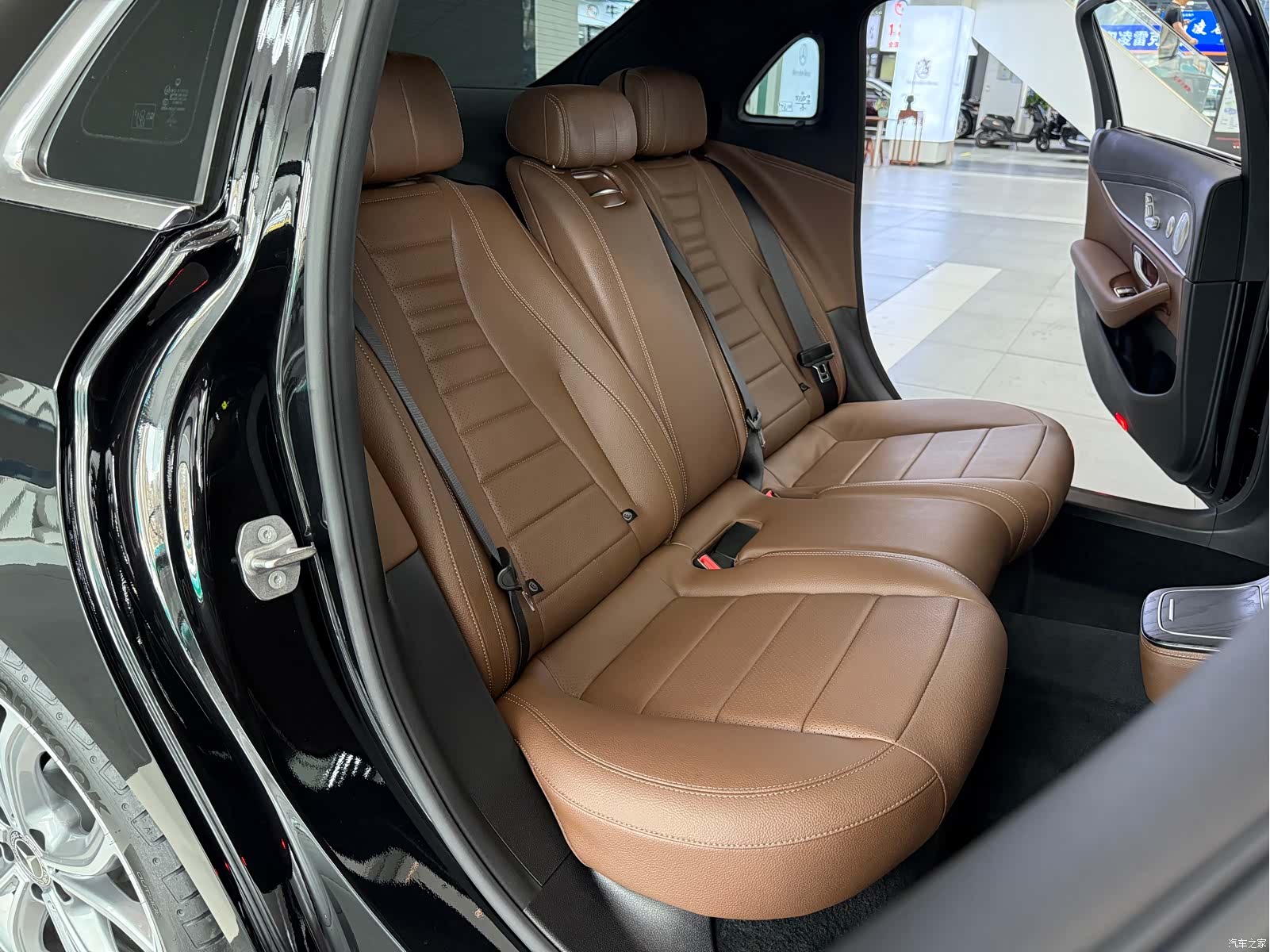 Mercedes-Benz E-Class, 2021 11