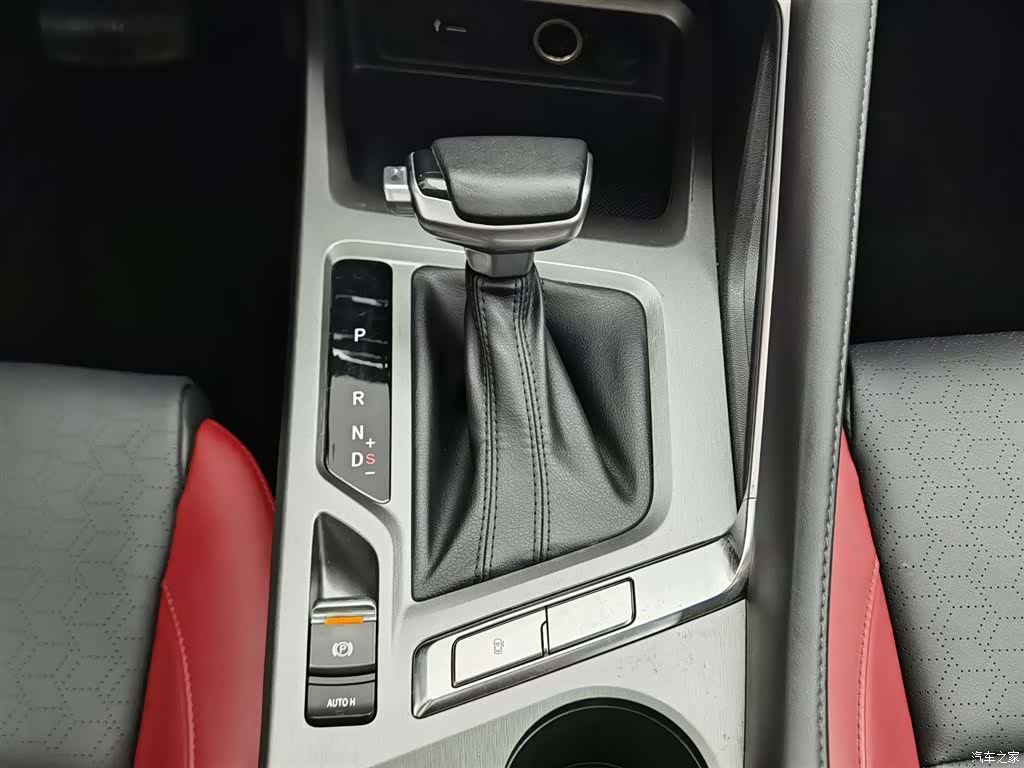 Changan CS35, 2021 13