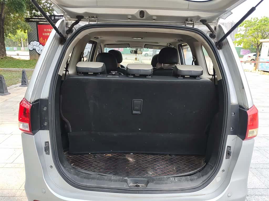DongFeng S500, 2015 14
