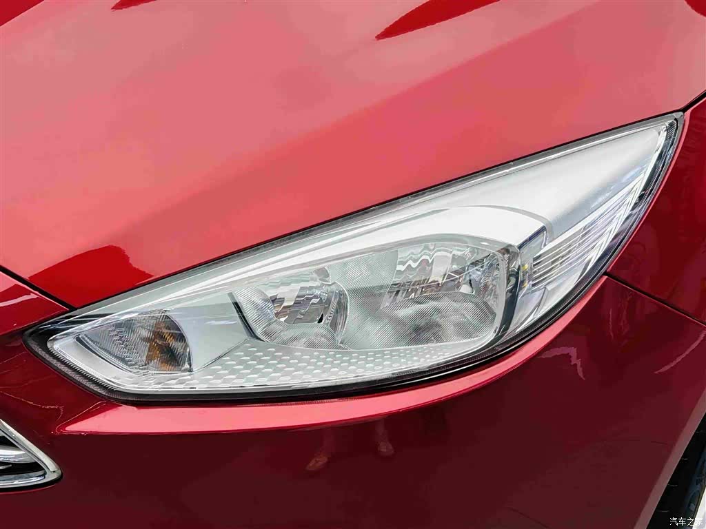 Ford Focus, 2017 11