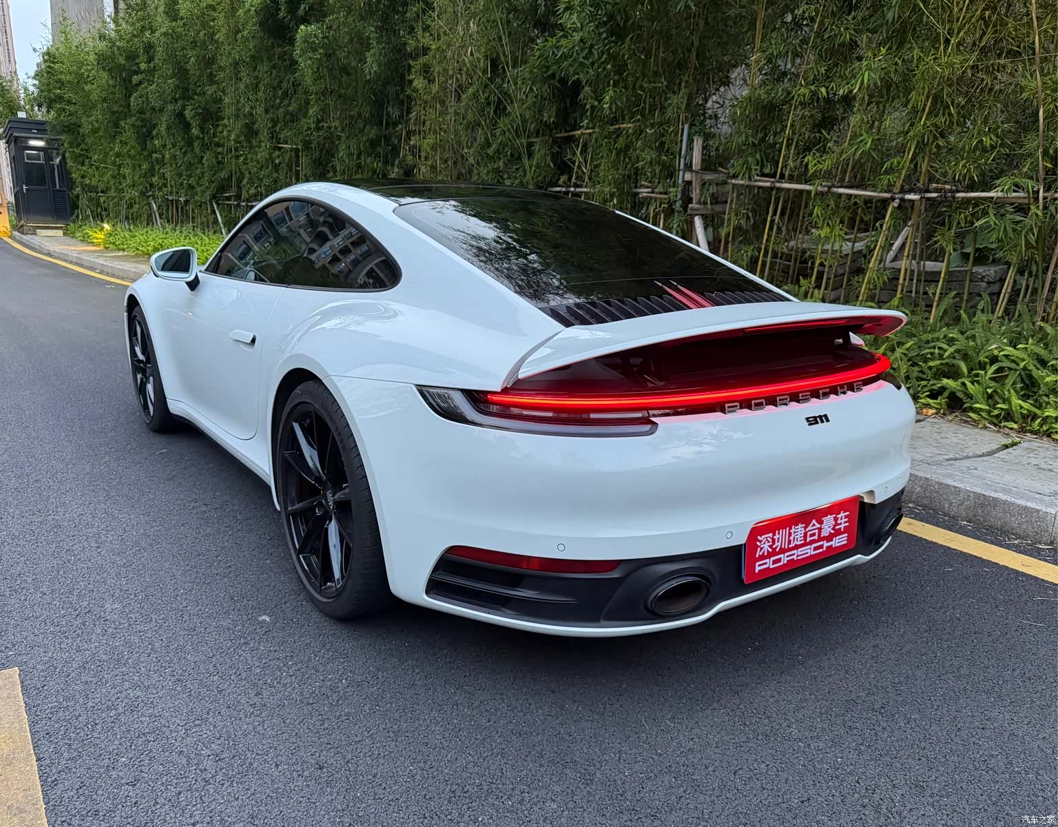 Porsche 911, 2021 4