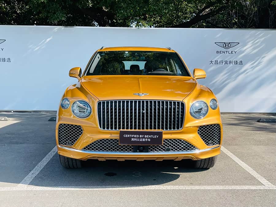 Bentley Bentayga 2024, фото 2