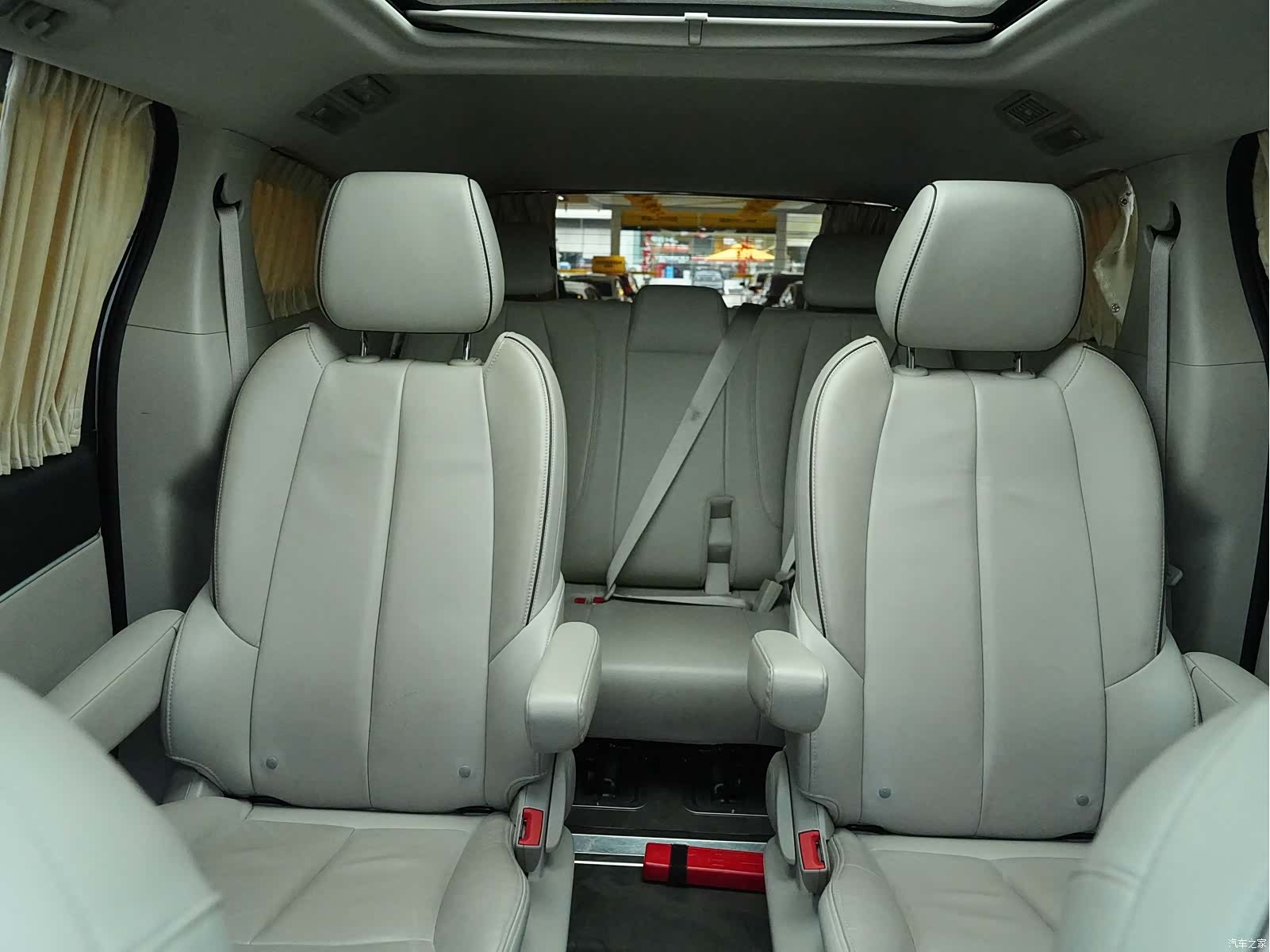 Buick GL8, 2020 21