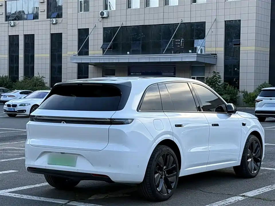 Li Auto Ideal L6