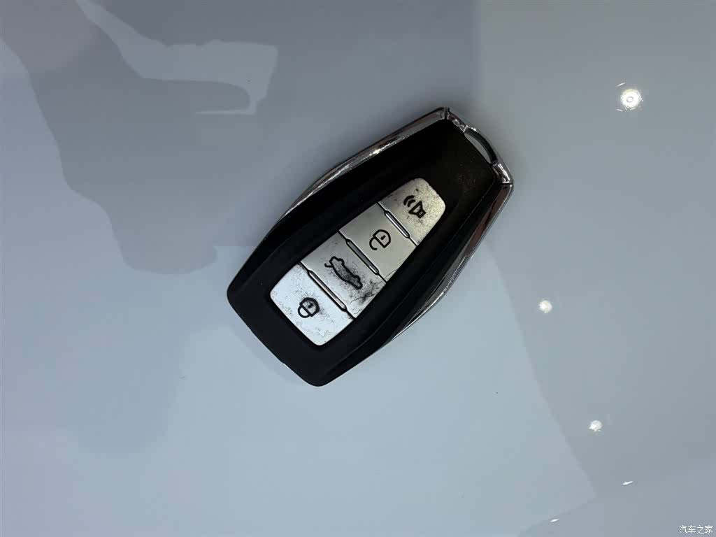 Geely Emgrand, 2022 2