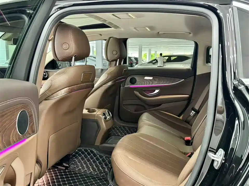 Mercedes-Benz E-class Mercedes-Benz E-class