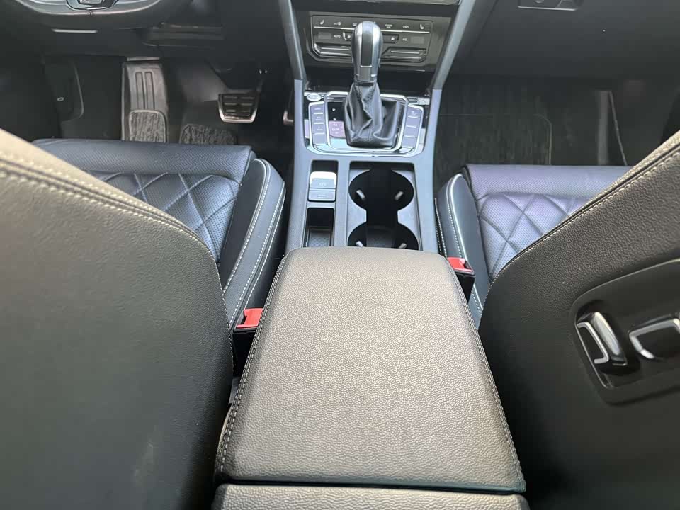 Volkswagen Magotan GTE