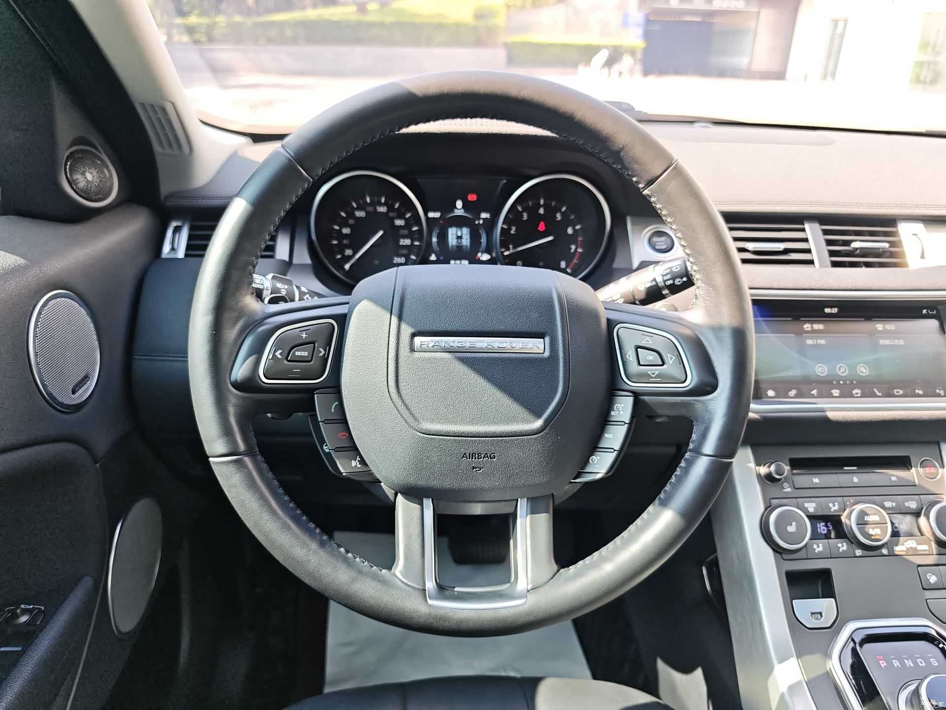 Land Rover Range Rover, 2019 13