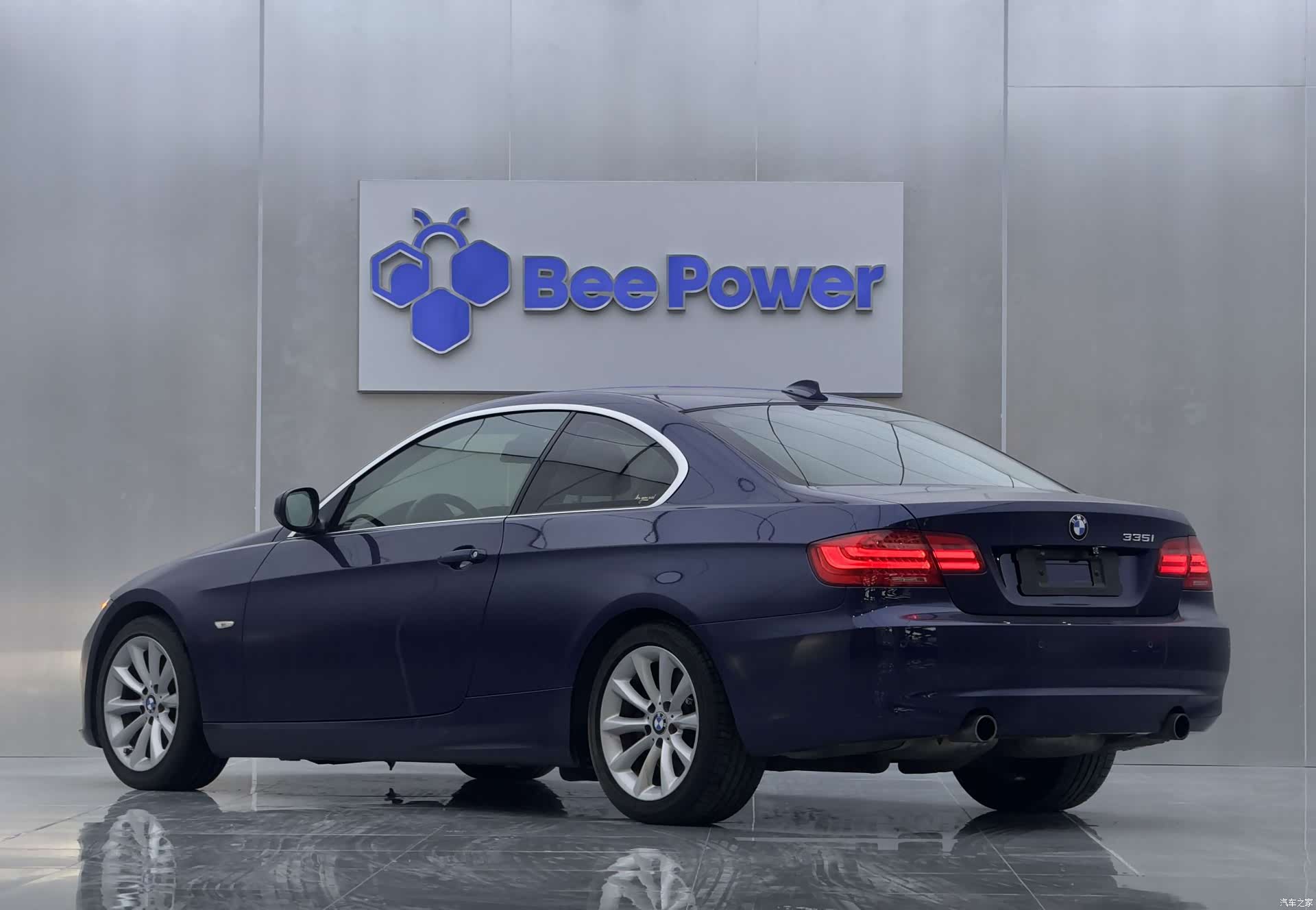 BMW 3 Series, 2011 6