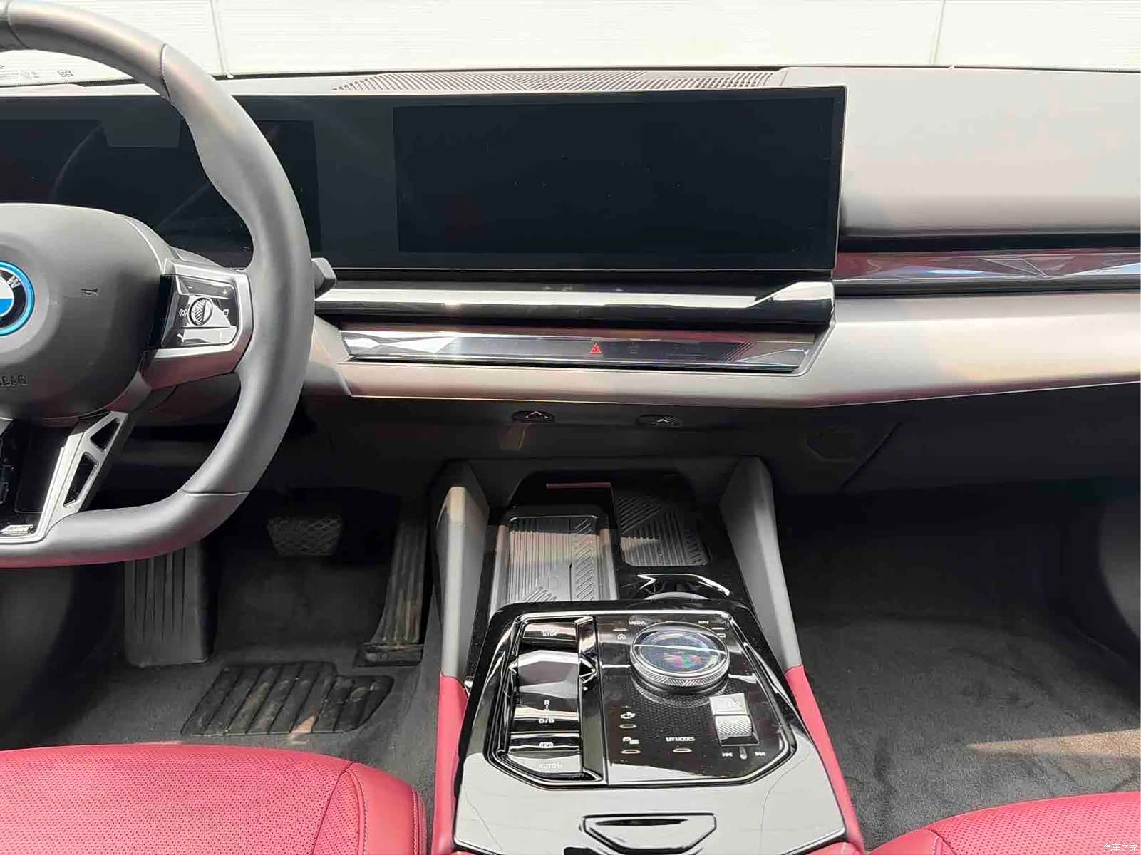 BMW i5, 2025 8